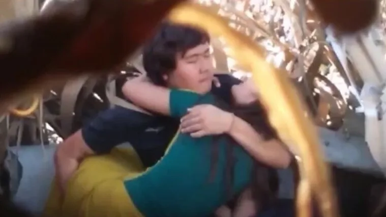 မြန်မာဝမ်းဆက် နဲ့ကောင်မလေး ချောင်းရိုက်အောကား