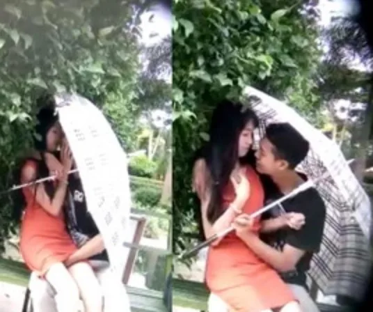 အဖုတ် နှိုက်နေတဲ့ မြန်မာစုံတွဲ (ချောင်းရိုက်)