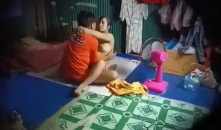 ထိုင်းမှာ အလုပ်လုပ်နေတဲ့ မြန်မာစုံတွဲ