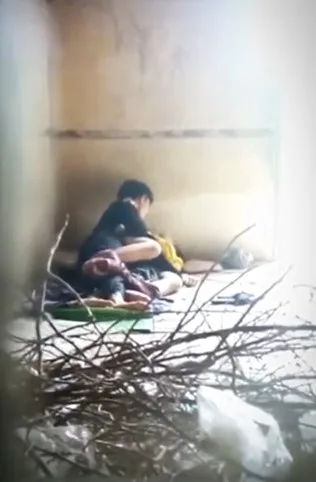 TU က ကျောင်းသူလေး တို့အတွဲ ( ချောင်းရိုက်)