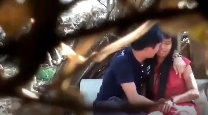 မောင် အရမ်း မနှိုက်နဲ့နော်