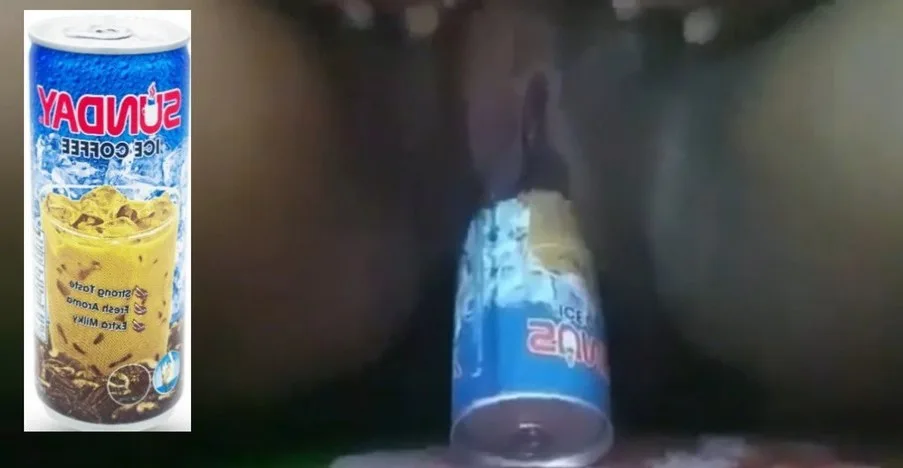 Sunday ကော်ဖီအေးဗူးကို စောက်ဖုတ်ထဲ ထည့်ပြတဲ့ စော်လေး