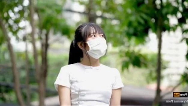 မာဆက်မှာ အလိုးခံရတဲ့ မြမြ