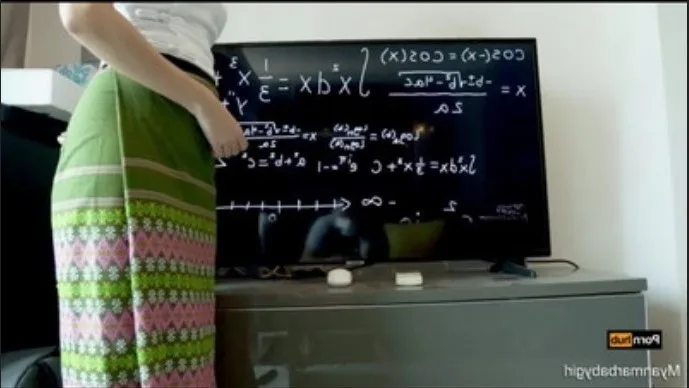 သင်္ချာကျောင်းဆရာမလေး မြမြ ရှယ်အလိုးခံရ