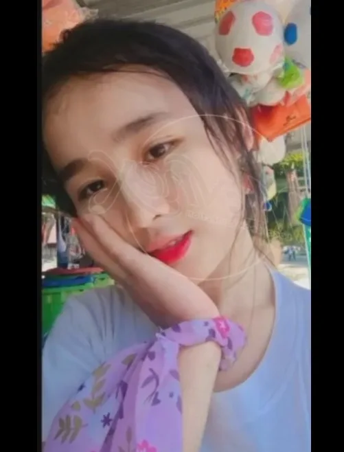 မြန်မာ ကျောင်းသူ ပါကင် အငုံးလေး 1