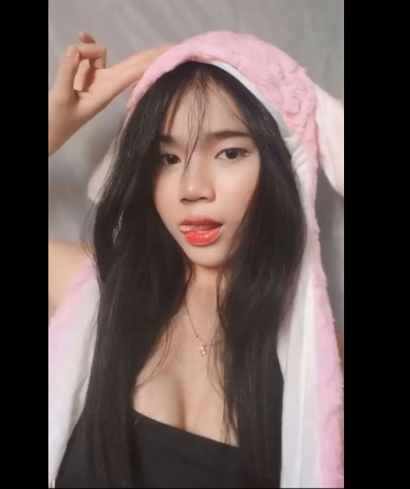 မြန်မာအပျိုပေါက်စဖြူဖြူဖွေးဖွေးအသန့်လေးကွာ ရေဆေးစရာမလို
