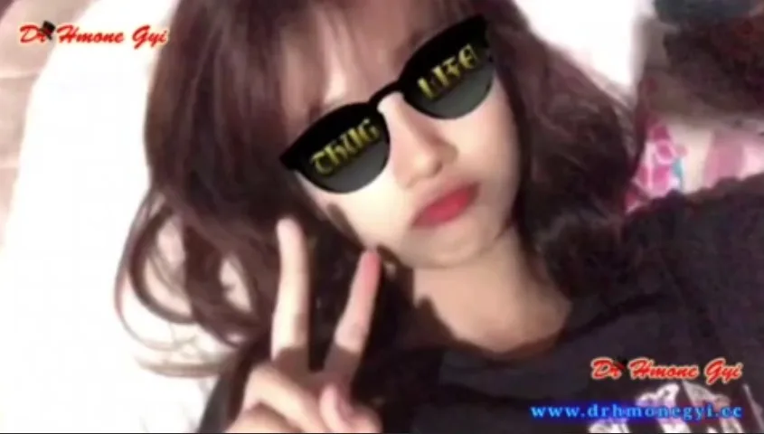 ဟဲ့အကောင် ငါ့ကို အရင်ထည့်တဲ့ သူငယ်ချင်းနဲ့လိုးတဲ့ဆော်