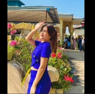 အကိုကြီးလဲ ရှာနေတာ အဲလိုစော်မျိုး