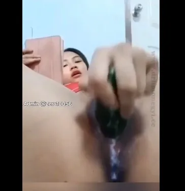 သခွားသီး နဲ့ လန်ထွက်နေတာဘဲ