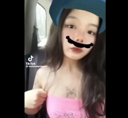 စပွန်ဆာ သူဌေးသားကို ရှယ်ကျွေးတဲ့ ဆော် စောက်ဖုတ်ကြီးက ဖောင်းကားနေတာဘဲ