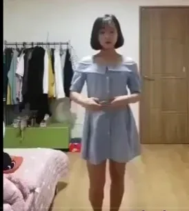 အပျိုပေါက်စ ဖလန်းဖလန်းထ