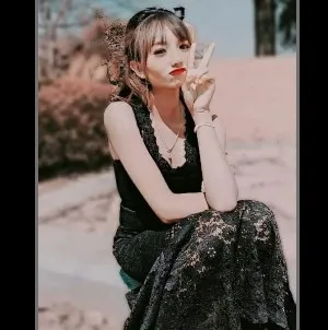 လူကောင်သာသေးတာ စောက်ဖုတ်ကြီးတယ်