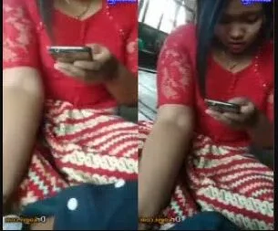 မြန်မာစော်ကြီး စောက်ဖုတ်နှိုက်ပြနေတာ