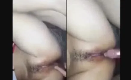 မြန်မာစောက်ဖုတ်သေးသေးလေးကို ကိုယ်တိုင်လိုးတဲ့ အောကား