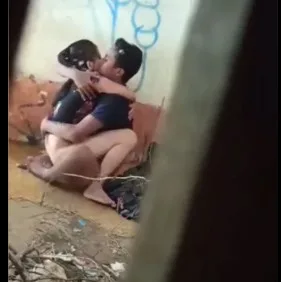 ချောင်းရိုက်လေး ရှယ်လိုးနေကြတာ