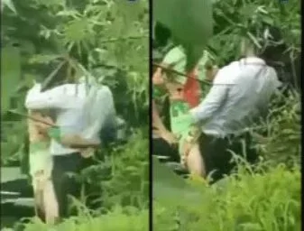 တောထဲမှာ အဆောင်သူလေးကို ဆိုင်ကယ်နဲ့ ခေါ်လိုးတာ