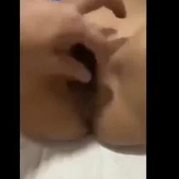 ဆော်လေးက ပါကင်အငုံးလေးကွာ နှုတ်ခမ်းလေးကိုစူူလို့