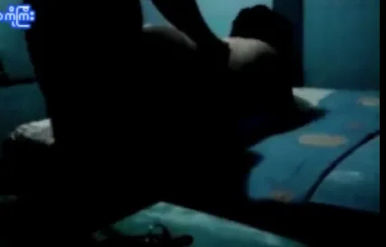 မြန်မာအောကား လေးဘက် ထောက်ခိုင်းပြီး နောက်ကနေ အမုန်းတီးတဲ့ ဘဲ