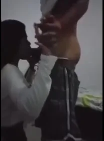 မြန်မာမလေး ကို အဖုတ် မလိုးပဲ ပါးစပ်ကို လိုး