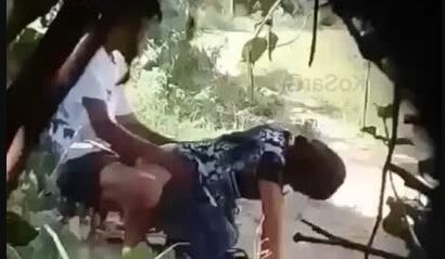 တောထဲမှာ မြန်မာမလေးကို အမုန်းလိုးတဲ့ဘဲ ချောင်းရိုက်