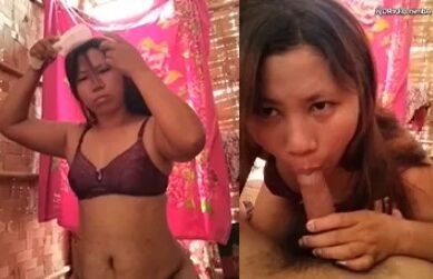 ရွာက မမကြီးကို မလိုးခင် မှုတ်ခိုင်းတဲ့ အောကား