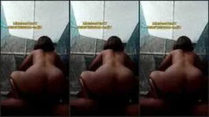 ခြင်ထောင်ထဲမြင်းစီး