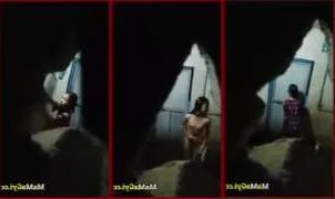 ရေချိုးခန်းထဲမှာ လူးလိမ့်ပြီး ရှယ်ထန်နေတဲ့ ပါကင် အငုံးလေး