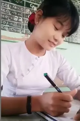 ကျောင်းဆ-ရာ-မ အမှန်လေးကိုစားတဲ့ ဘဲကြီး