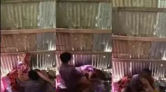 အိမ်တွင်းဖြစ်ချောင်းရိုက် အရမ်းလိုက်ဖက်တဲ့ စုံတွဲ