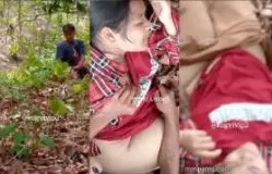 တောထဲမှာ ဘဲနဲ့တွေ့ရင်း အလိုးခံရတဲ့ မြန်မာမလေးအောကား