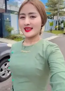 ဖင်လေးကိုတဖြန်းဖြန်း ရိုက်ပြီး အားရပါးရလိုးတာခံနေရတဲ့စော်လေး